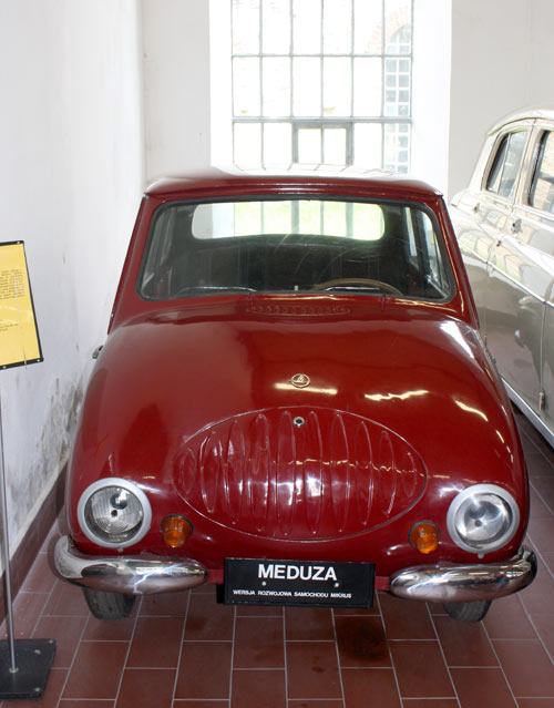 Wystawa „Najbardziej znane samochody i motocykle XX w.