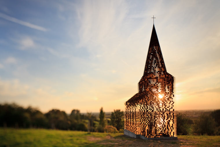Czytać między wierszami - Niesamowity kościół w Belgii